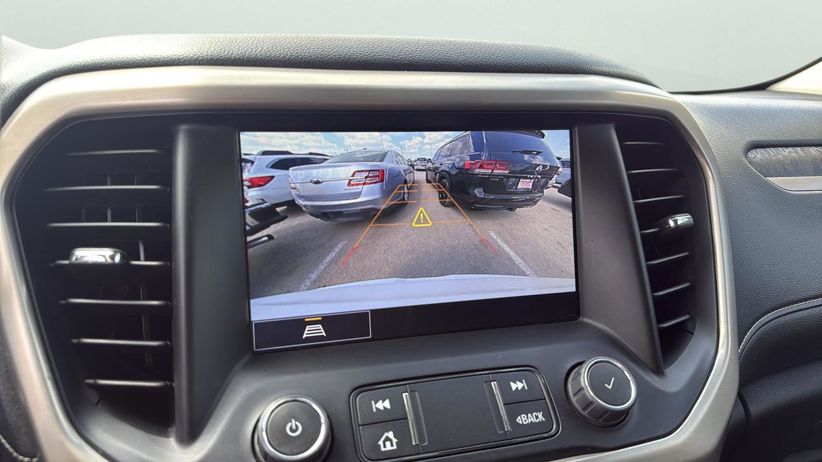 Used 2023 GMC Acadia Denali image 19