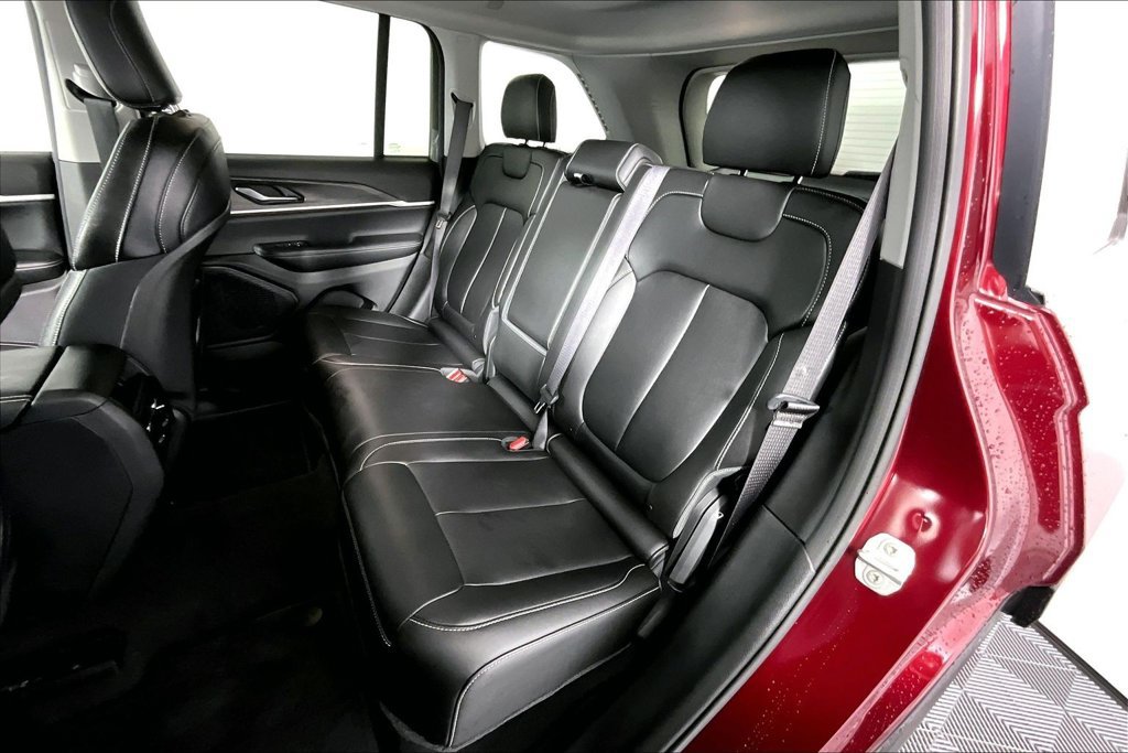 Used 2023 Jeep Grand Cherokee Limited RWD image 26