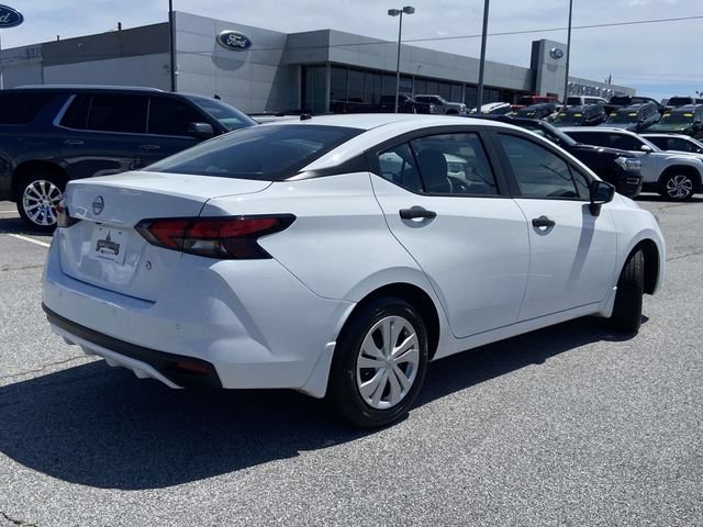 Used 2024 Nissan Versa S w/ Electronics Package FWD image 3