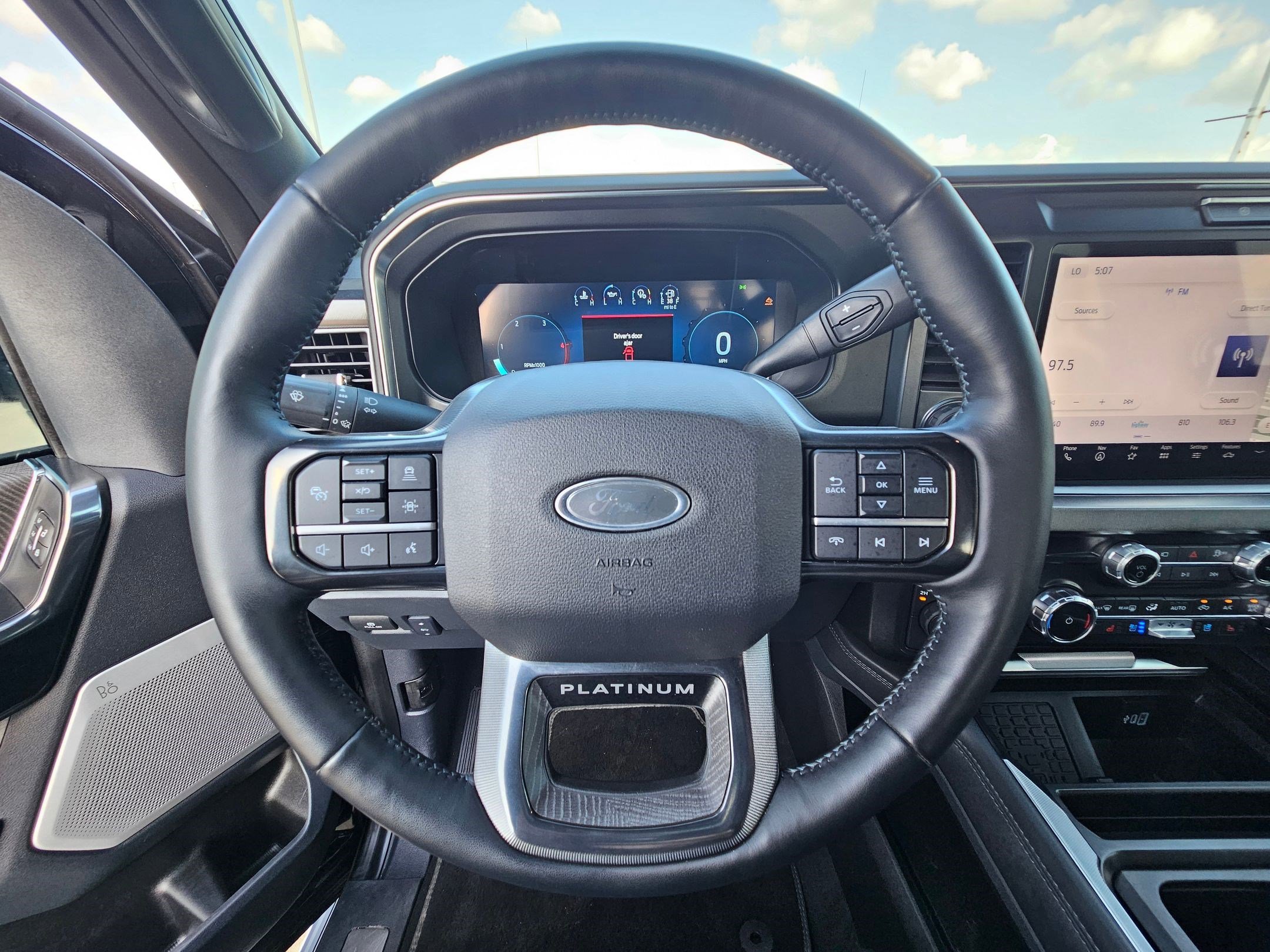 Certified 2025 Ford F450 Platinum AWD/4WD image 17