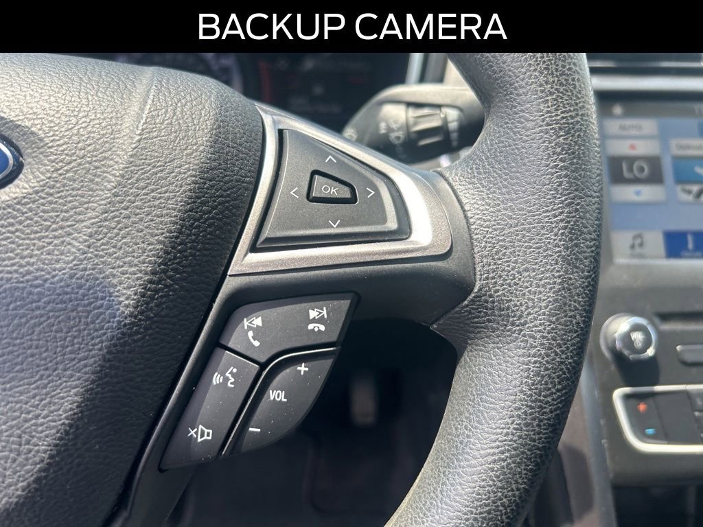 Certified 2017 Ford Fusion SE w/ Fusion SE Technology Package FWD image 11