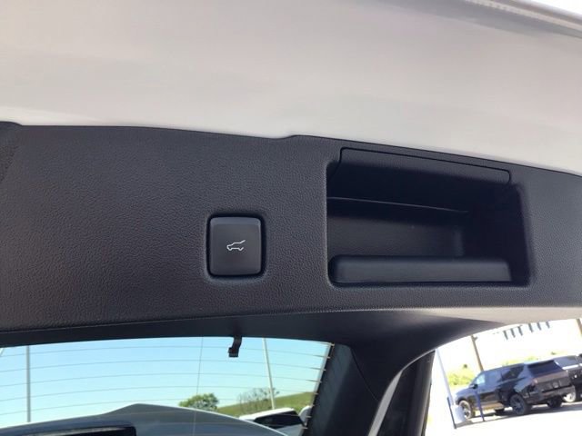 Certified 2025 Ford Escape ST-Line Elite w/ Class II Trailer Tow Package AWD/4WD image 24