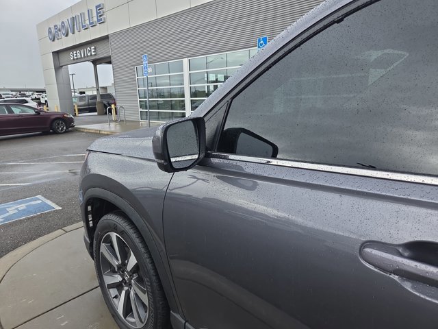 Used 2025 Honda Pilot Touring image 10