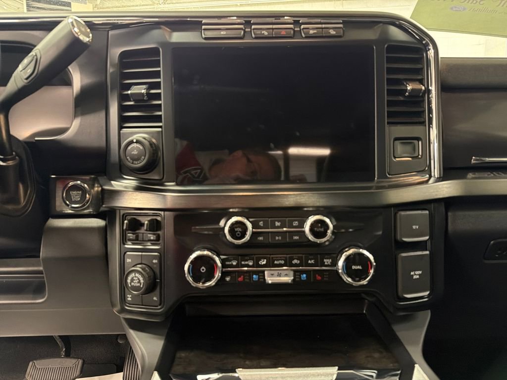 Certified 2024 Ford F250 Lariat w/ Lariat Ultimate Package image 22