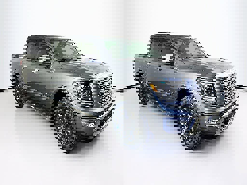 Used 2023 Nissan Titan Platinum Reserve w/ Moonroof Package image 24