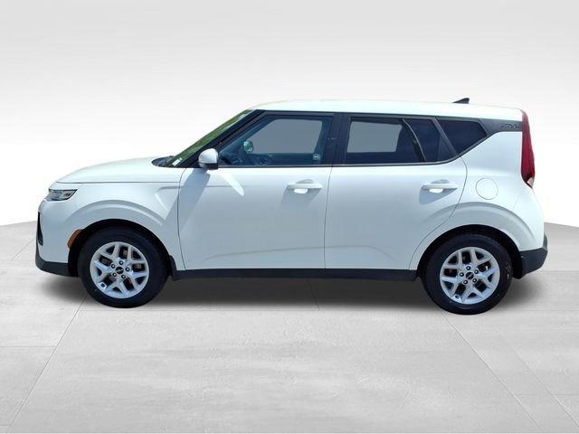 Used 2022 Kia Soul LX w/ Technology Package FWD image 4