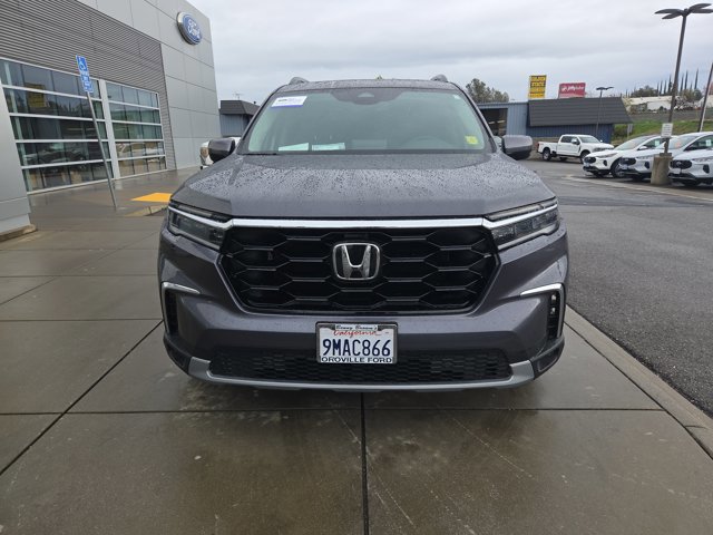 Used 2025 Honda Pilot Touring image 8