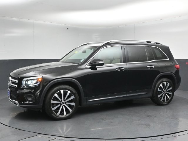 Used 2023 Mercedes-Benz GLB 250 4MATIC image 4