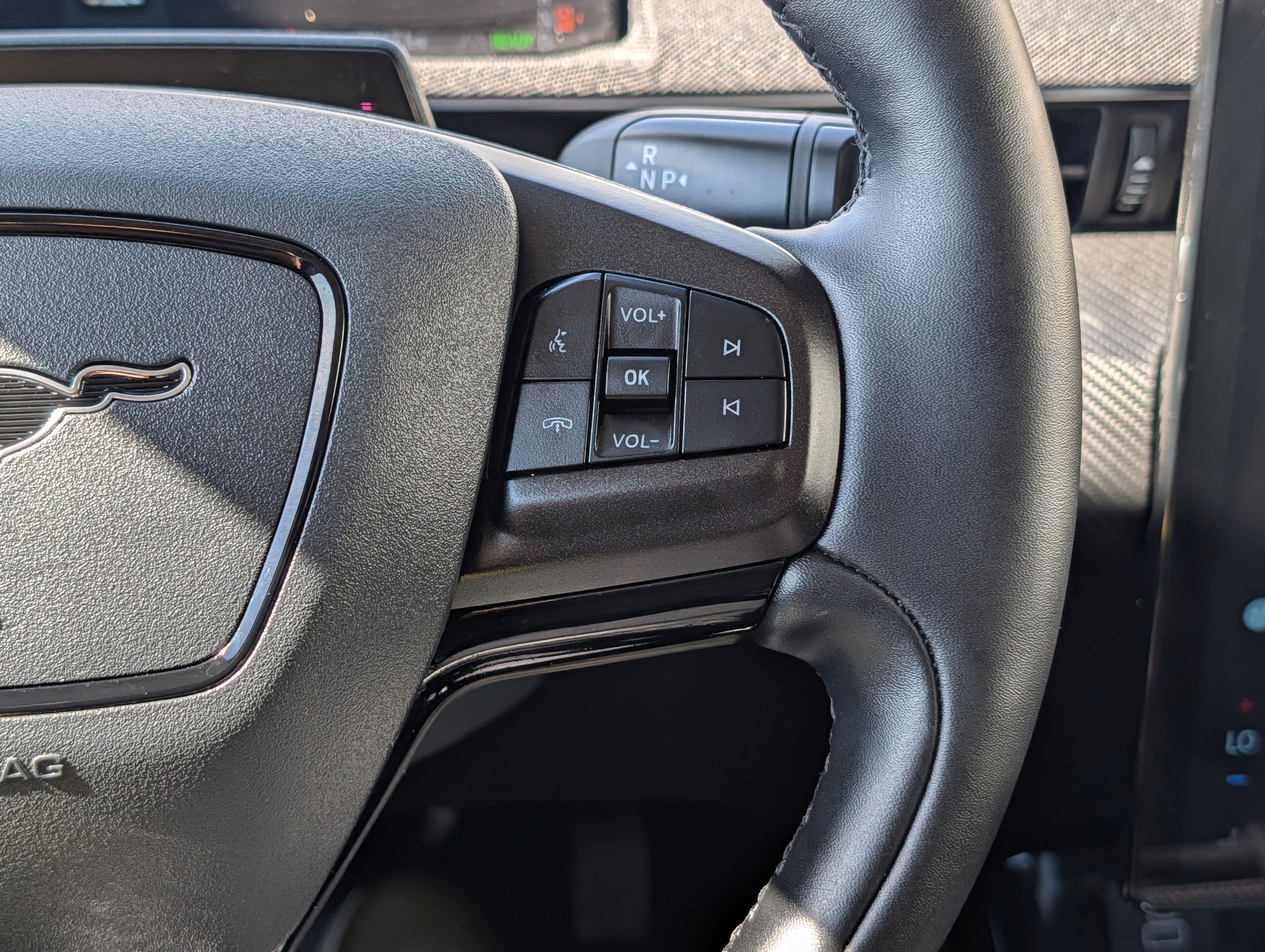 Certified 2025 Ford Mustang Mach-E Select w/ Comfort Package Lite RWD image 25