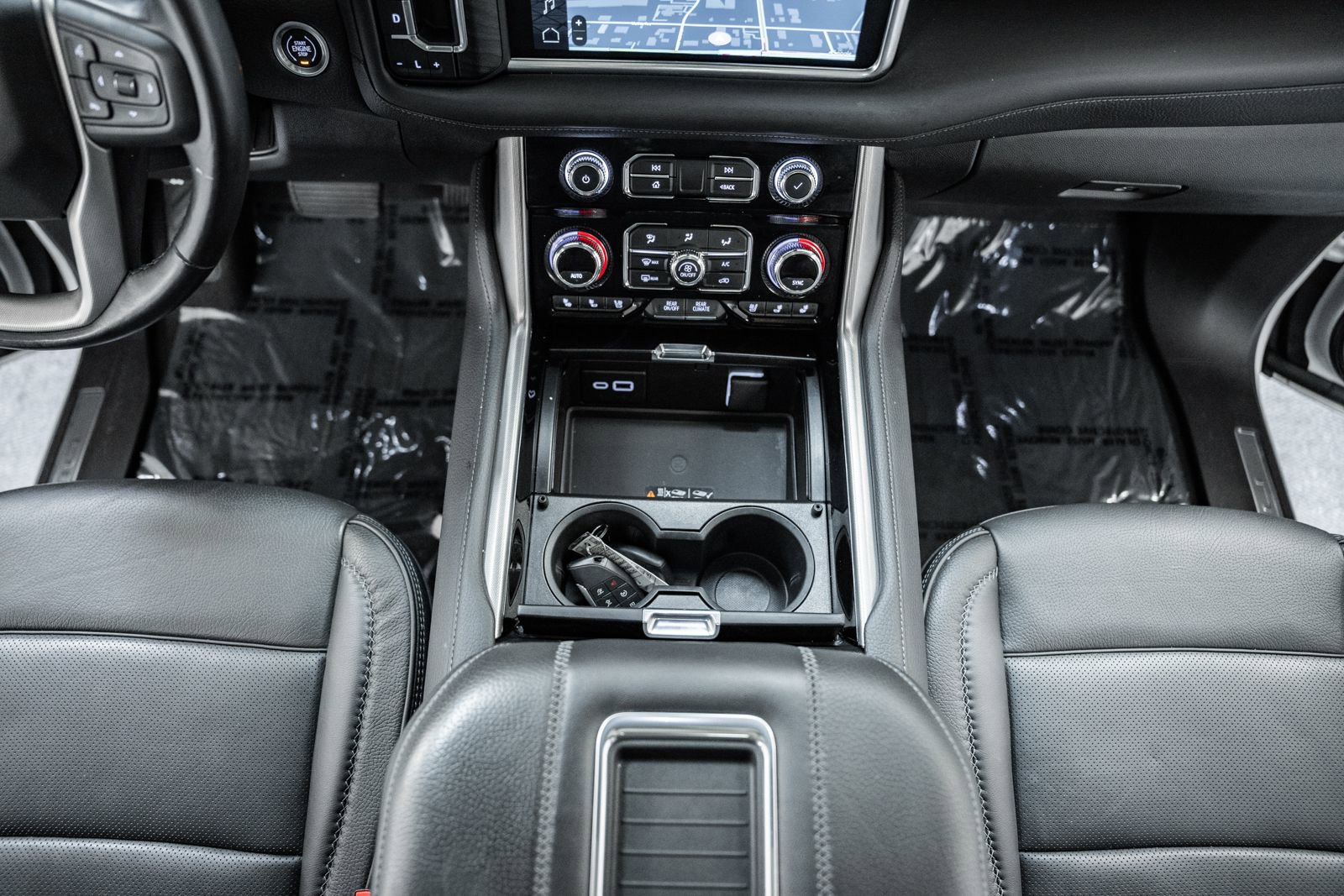 Used 2022 GMC Yukon Denali w/ Denali Premium Package AWD/4WD image 35