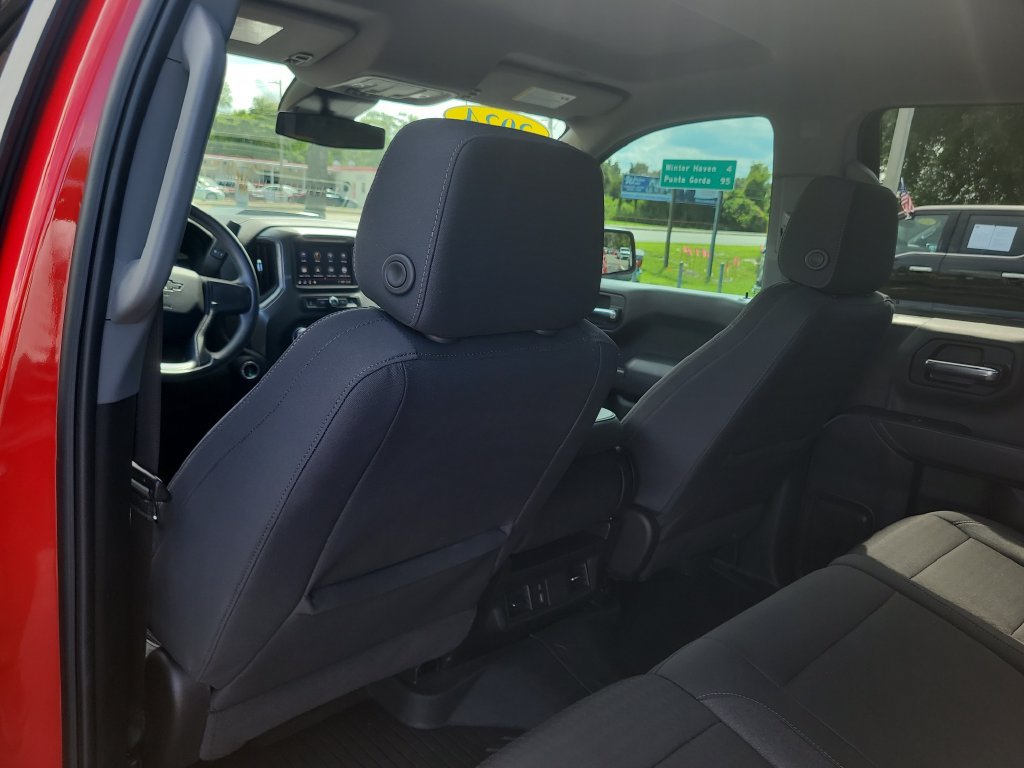 Used 2024 Chevrolet Silverado 1500 Custom Trail Boss w/ Turbomax Blackout Package AWD/4WD image 9