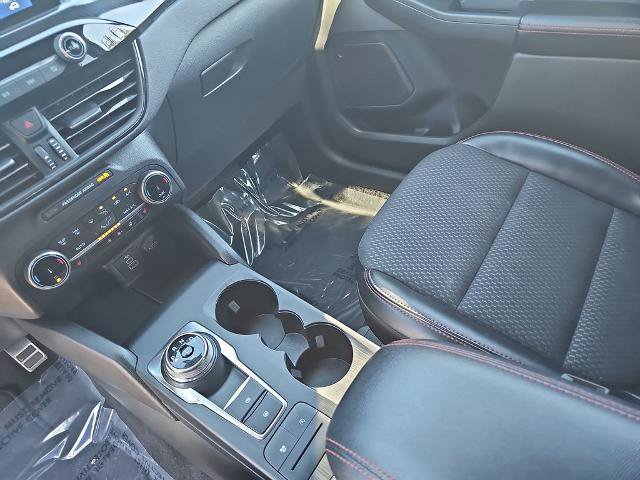Certified 2024 Ford Escape ST-Line AWD/4WD image 24