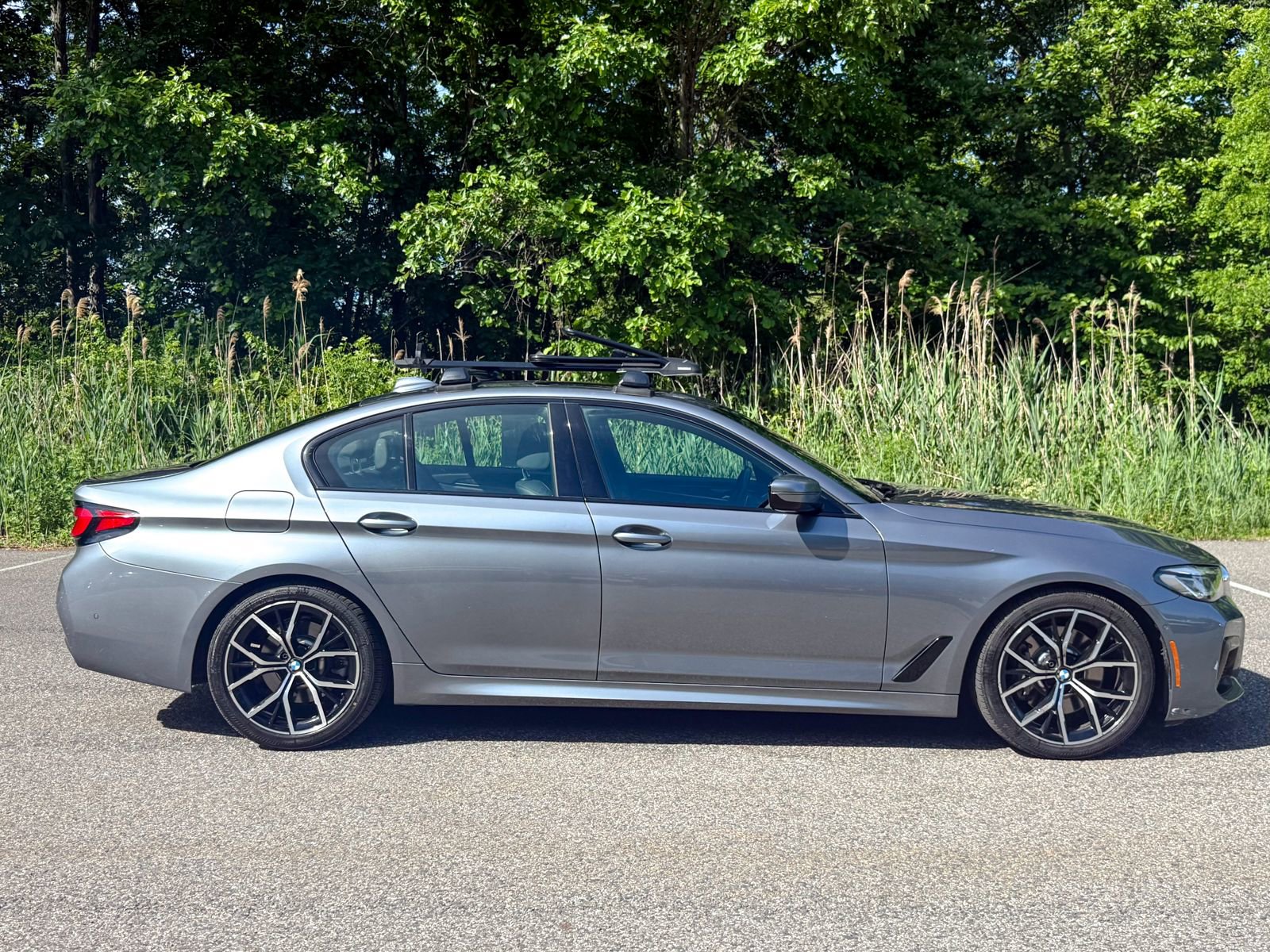 Used 2021 BMW 530i xDrive w/ M Sport Package AWD/4WD image 7