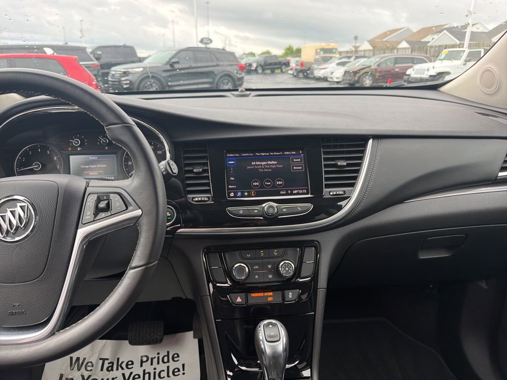 Used 2022 Buick Encore Preferred AWD/4WD image 16
