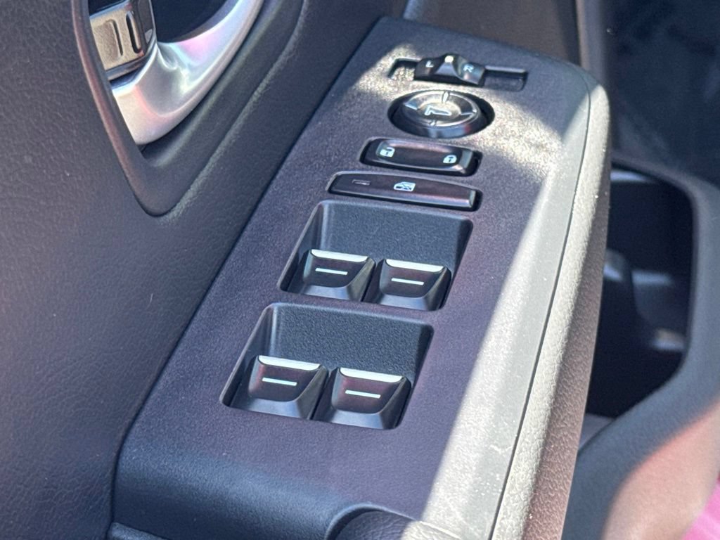 Used 2025 Honda Pilot EX-L image 24