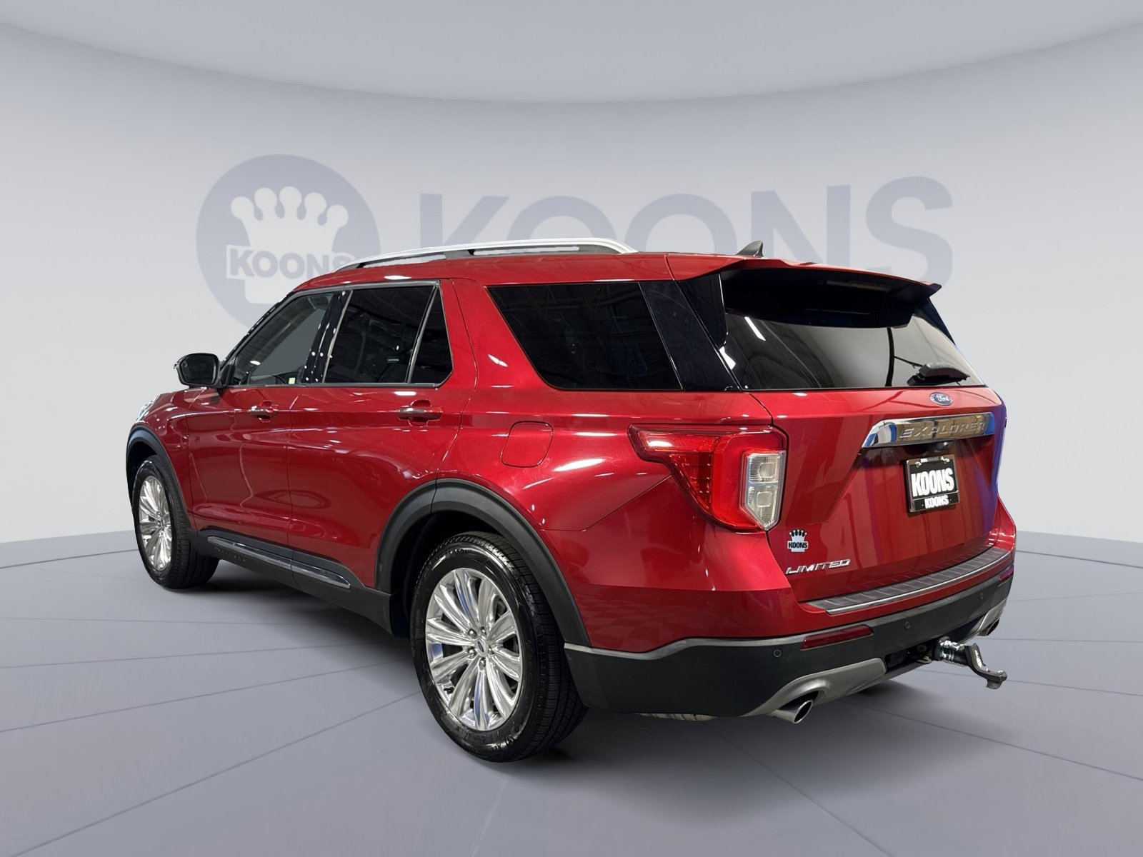 Certified 2022 Ford Explorer Limited w/ Equipment Group 301A RWD image 3