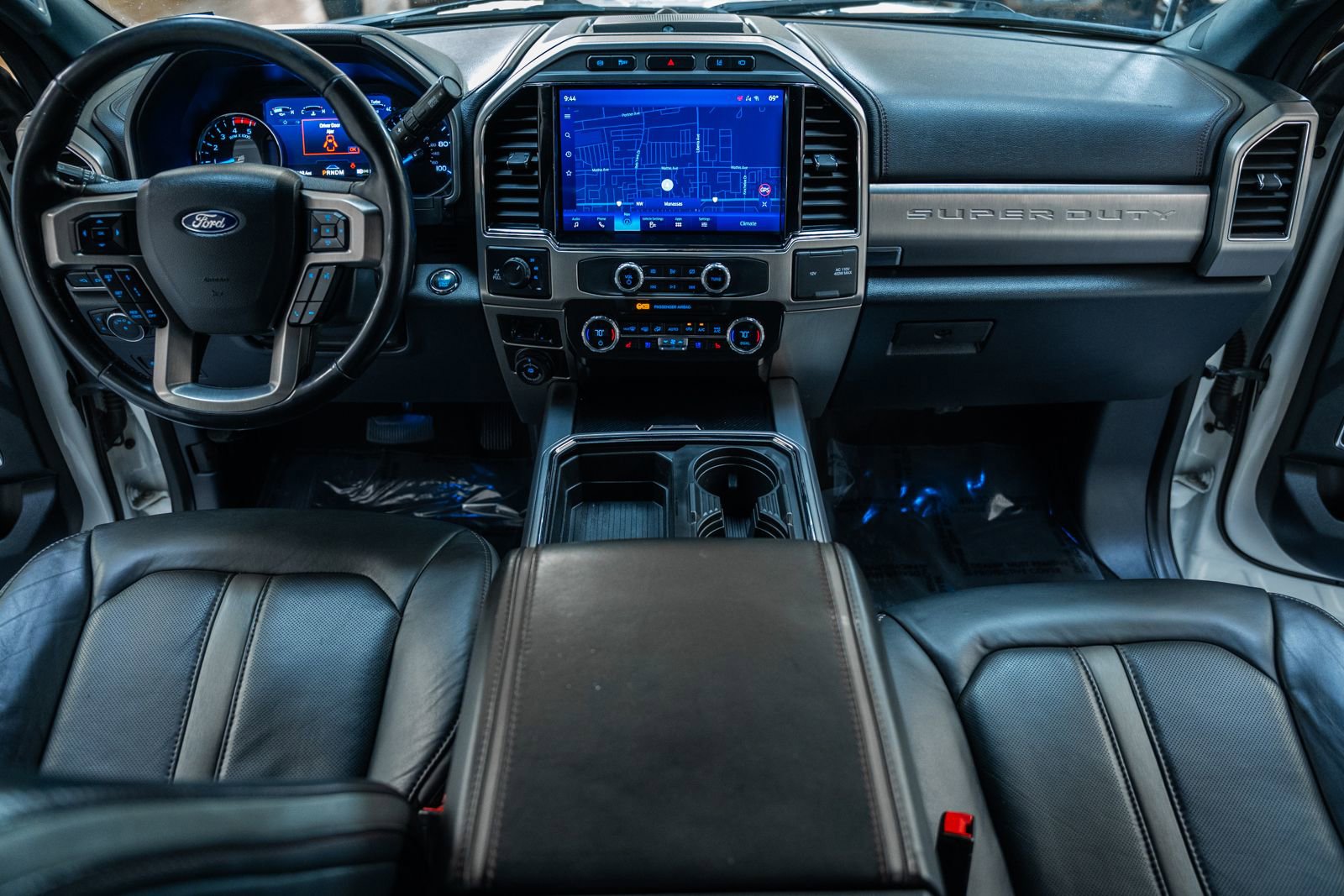 Certified 2022 Ford F250 Platinum w/ Snow Plow Prep Package image 25