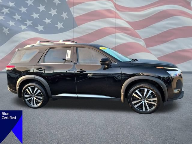 Used 2025 Nissan Pathfinder Platinum w/ Cargo Package FWD image 2