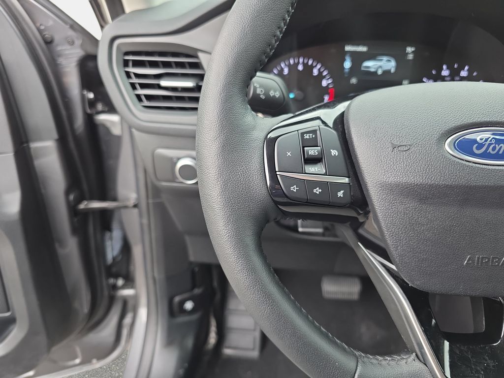 Certified 2021 Ford Escape SE w/ Cold Weather Package AWD/4WD image 14