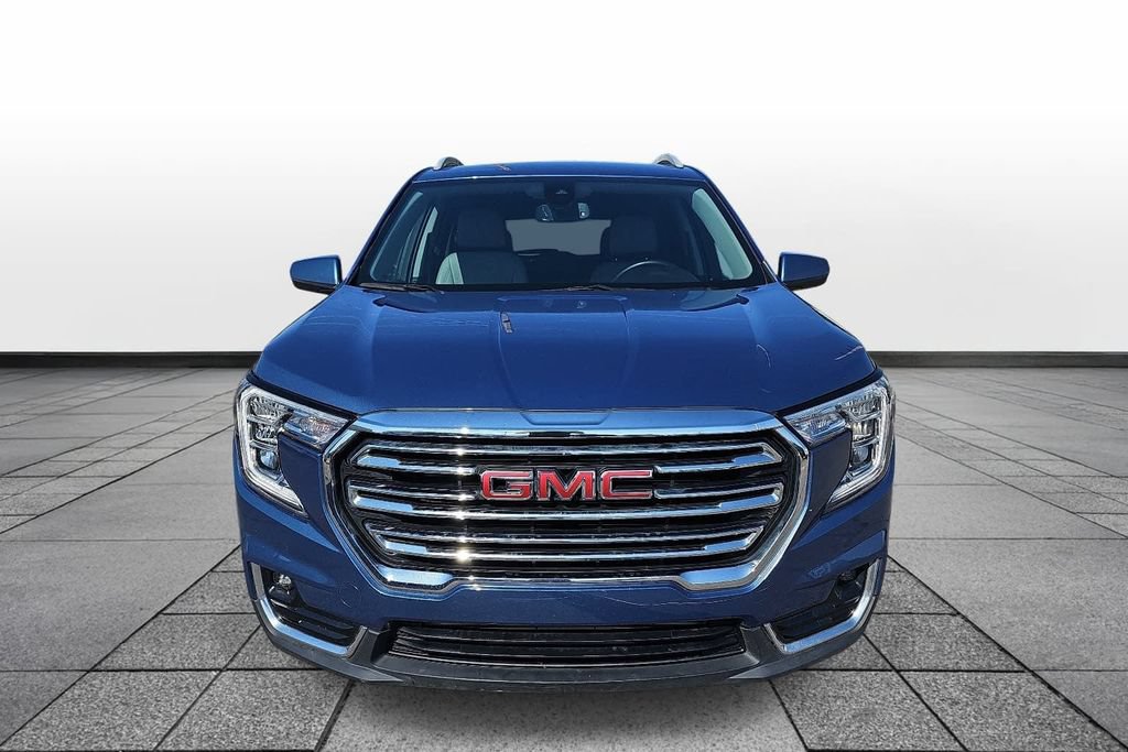 Used 2024 GMC Terrain SLT FWD image 2