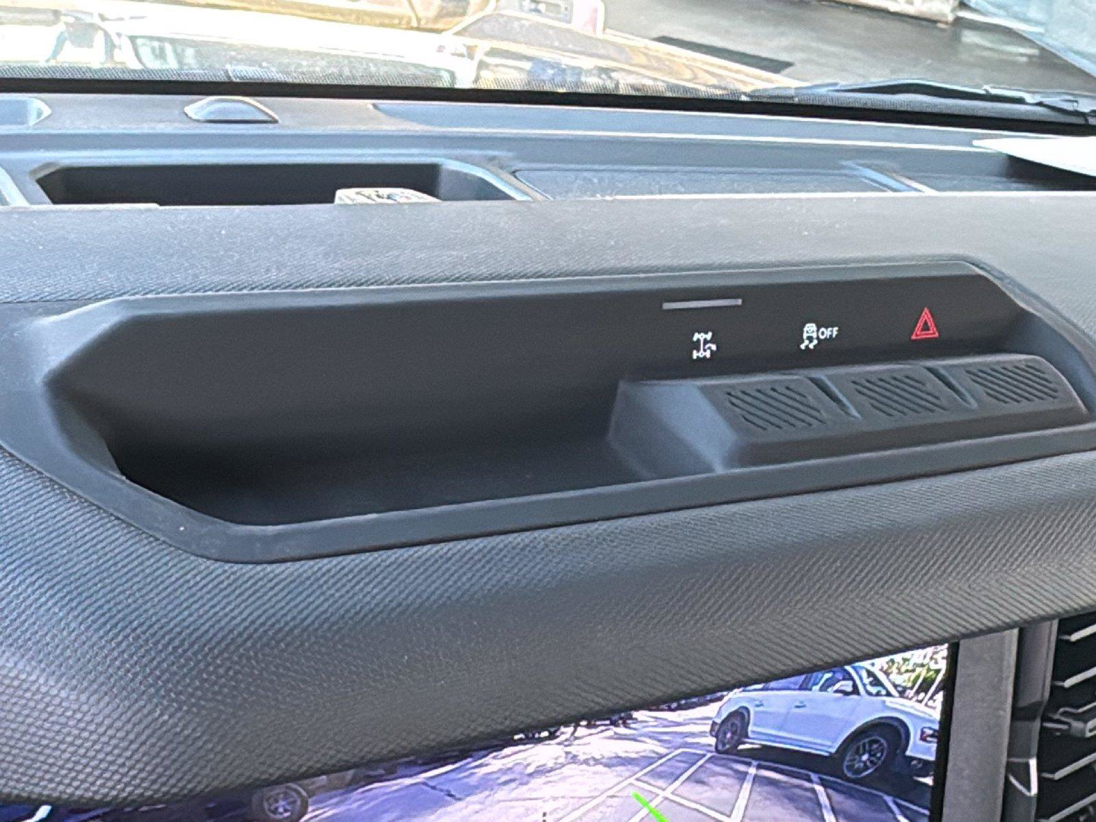 Certified 2025 Ford Bronco 4-Door AWD/4WD image 29