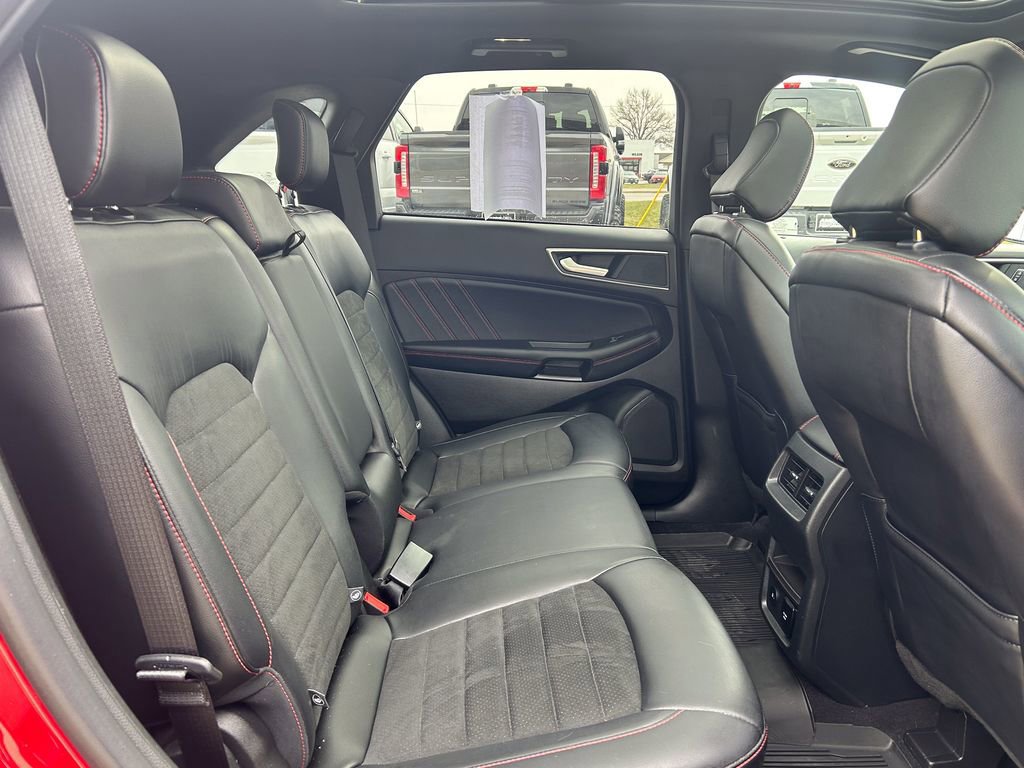 Certified 2023 Ford Edge ST-Line image 19