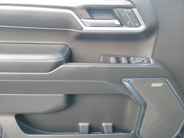 Used 2022 Chevrolet Silverado 1500 LTZ RWD image 15
