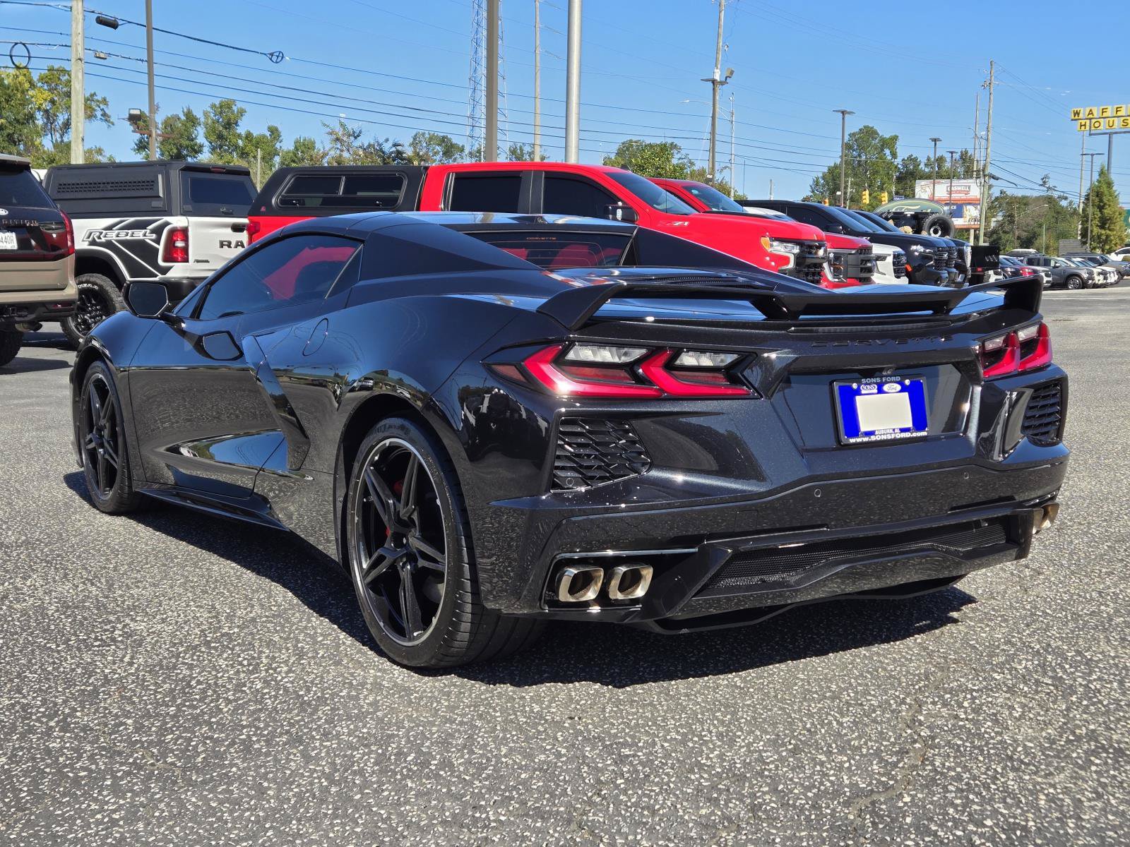 Used 2024 Chevrolet Corvette Stingray Preferred Conv w/ Z51 Performance Package RWD image 11