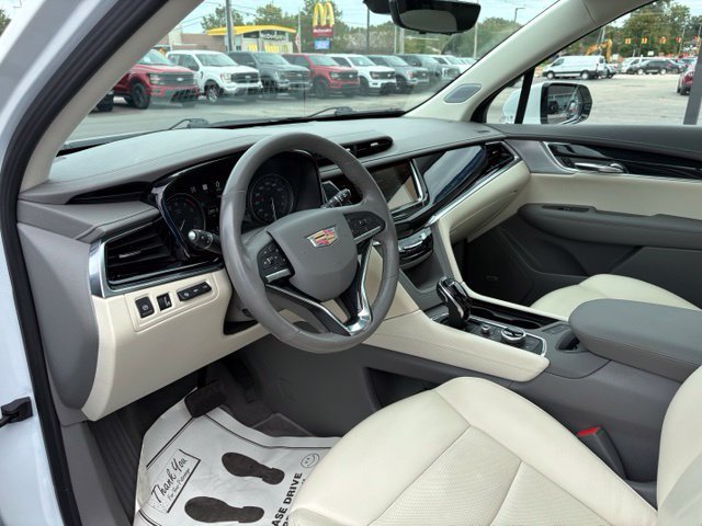 Used 2024 Cadillac XT6 Premium Luxury w/ Technology Package AWD/4WD image 21