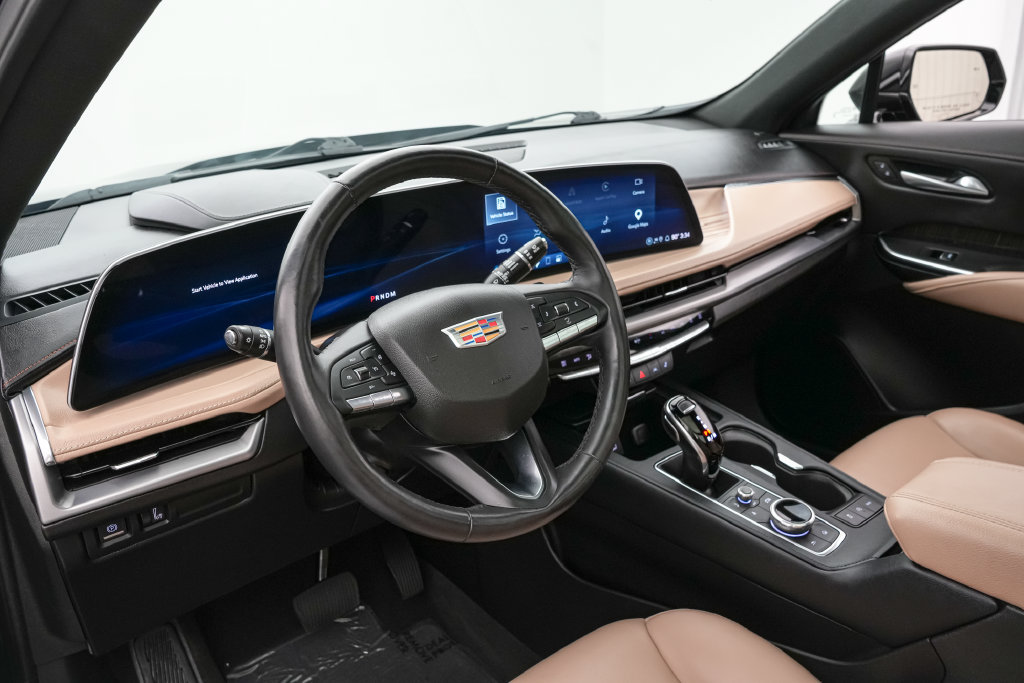 Used 2024 Cadillac XT4 Premium Luxury w/ Active Safety Package AWD/4WD image 14