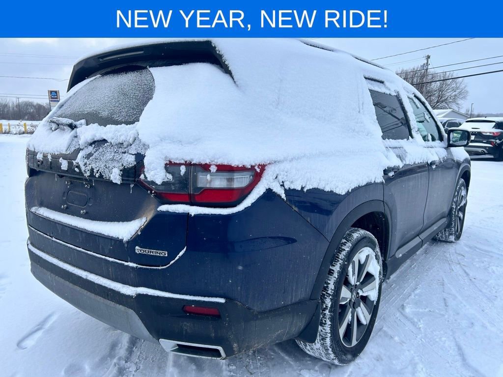 Used 2023 Honda Pilot Touring image 6