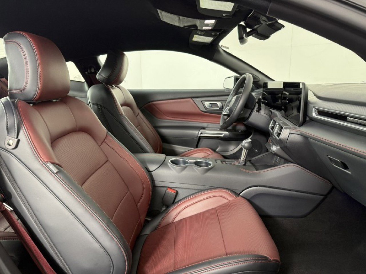 Certified 2025 Ford Mustang Premium image 8