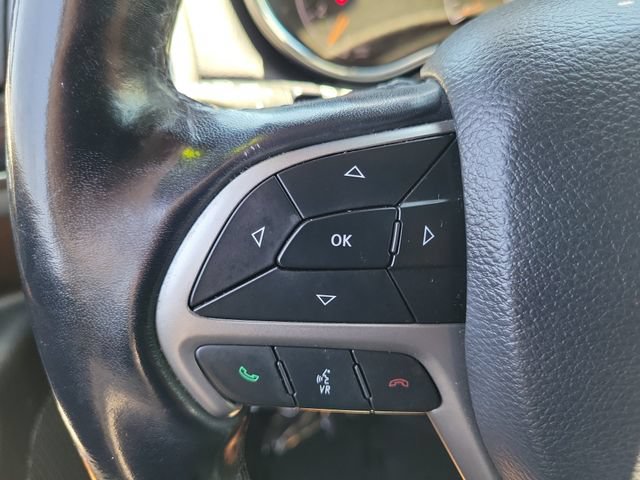 Used 2019 Jeep Grand Cherokee Limited AWD/4WD image 5