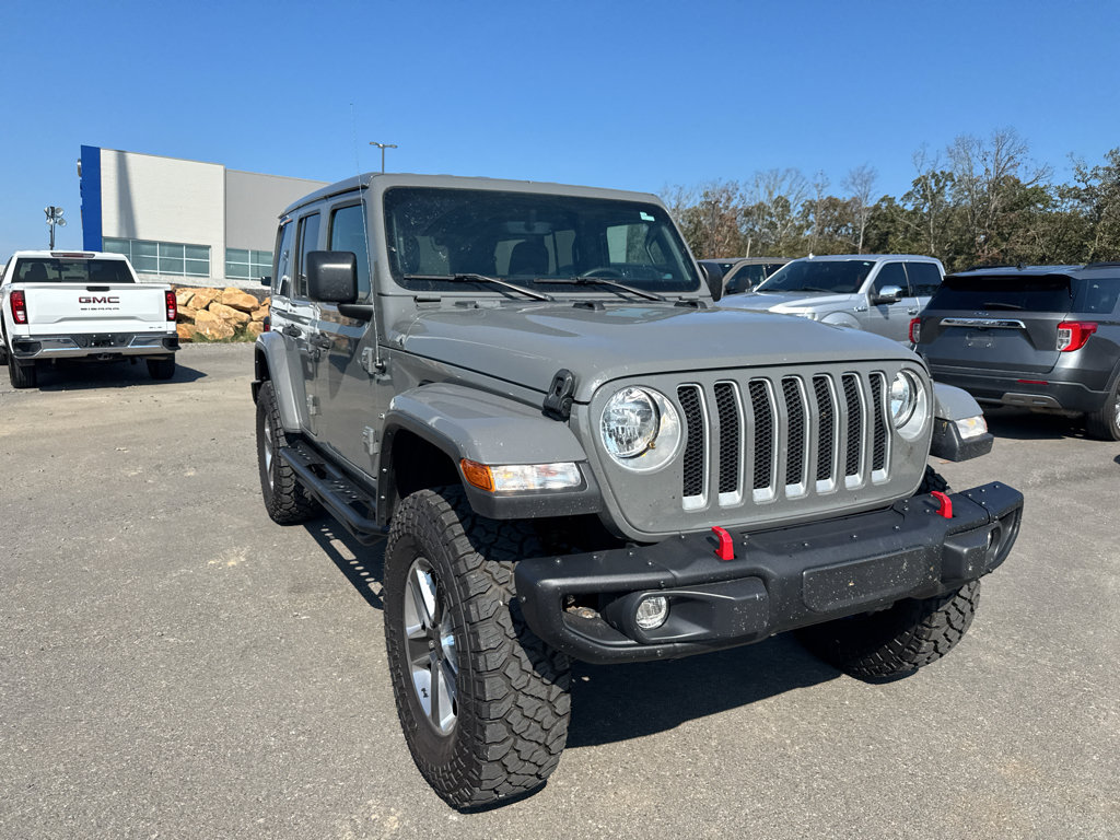 Used 2023 Jeep Wrangler Unlimited Sahara AWD/4WD image 3