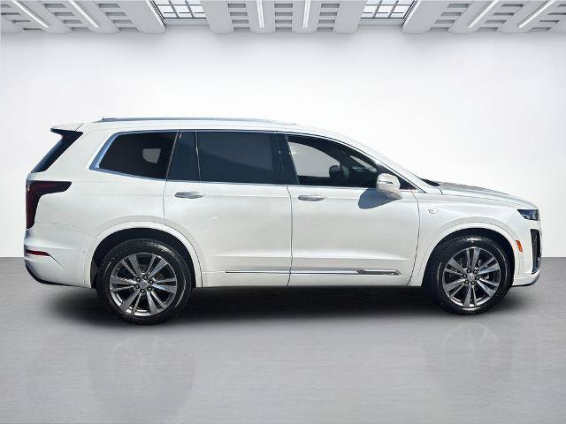 Used 2020 Cadillac XT6 Premium Luxury AWD/4WD image 2