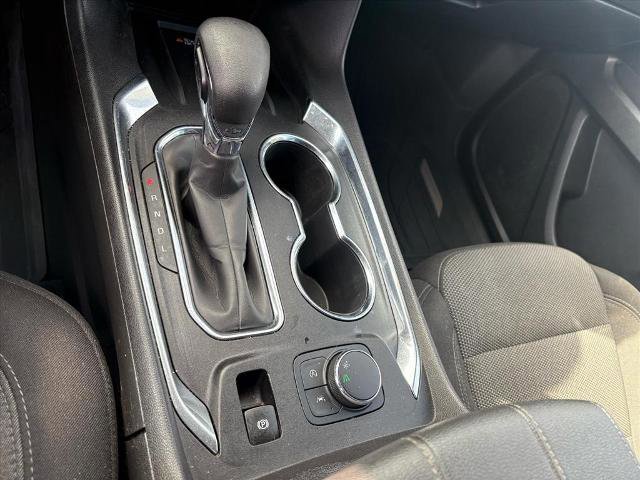 Used 2023 Chevrolet Traverse LT image 17