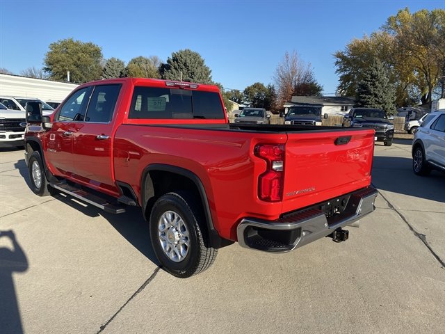 Used 2024 Chevrolet Silverado 2500 LTZ w/ LTZ Premium Package image 3