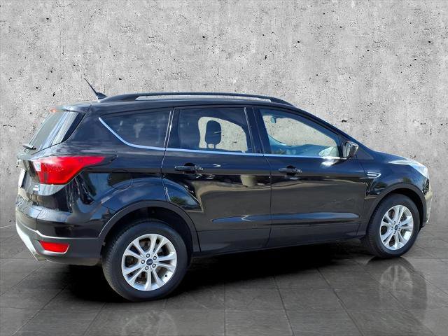 Certified 2019 Ford Escape SEL image 3