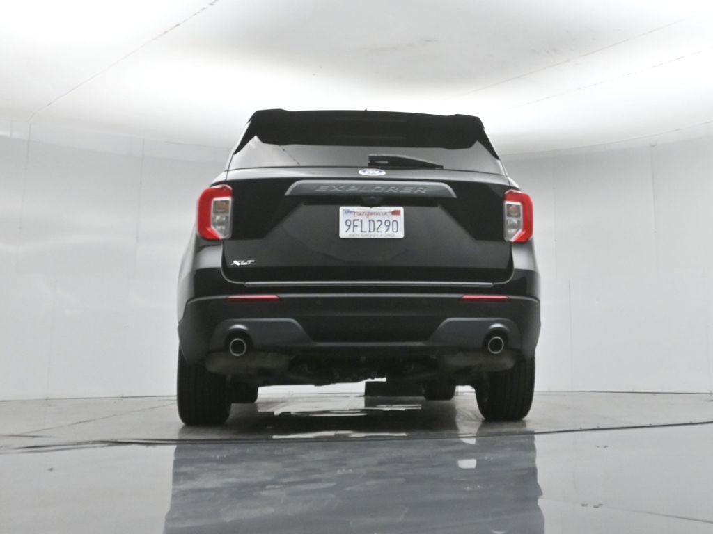 Certified 2022 Ford Explorer XLT w/ Equipment Group 202A RWD image 54