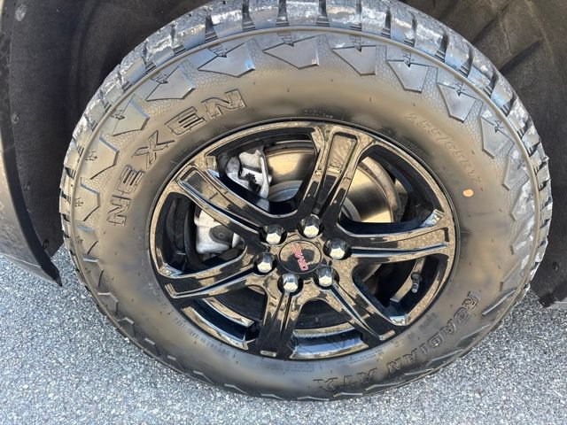 Used 2022 GMC Acadia AT4 w/ Preferred Package AWD/4WD image 11