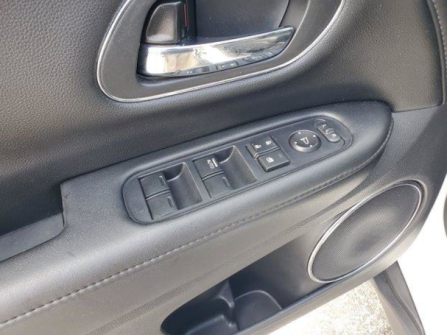 Used 2022 Honda HR-V EX-L image 13