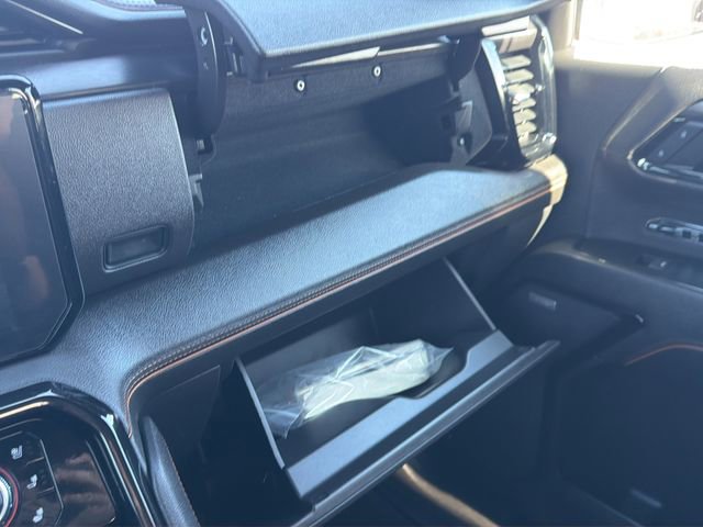 Used 2022 GMC Sierra 1500 AT4 w/ AT4 Preferred Package image 30