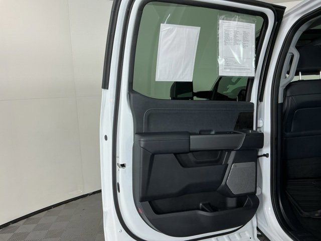 Certified 2025 Ford F450 Lariat w/ FX4 Off-Road Package image 29