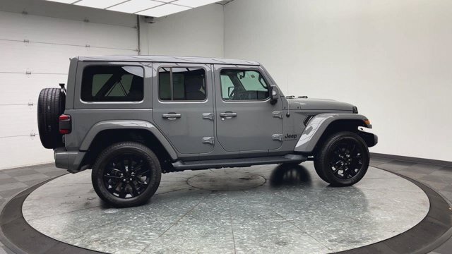 Used 2023 Jeep Wrangler Unlimited Sahara AWD/4WD image 38
