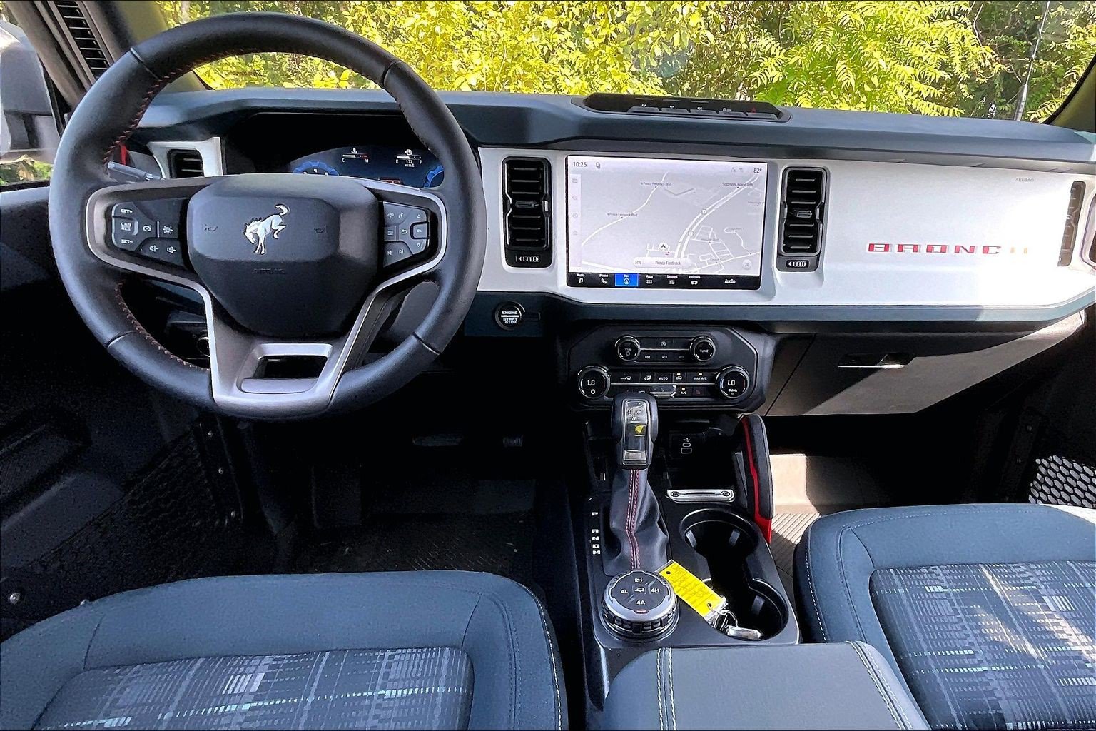 Certified 2026 Ford Bronco Heritage Edition AWD/4WD image 15
