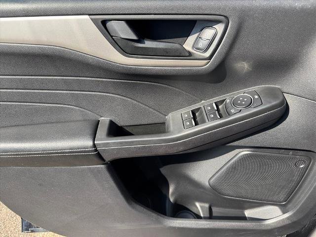 Certified 2022 Ford Escape SE w/ Cold Weather Package image 17