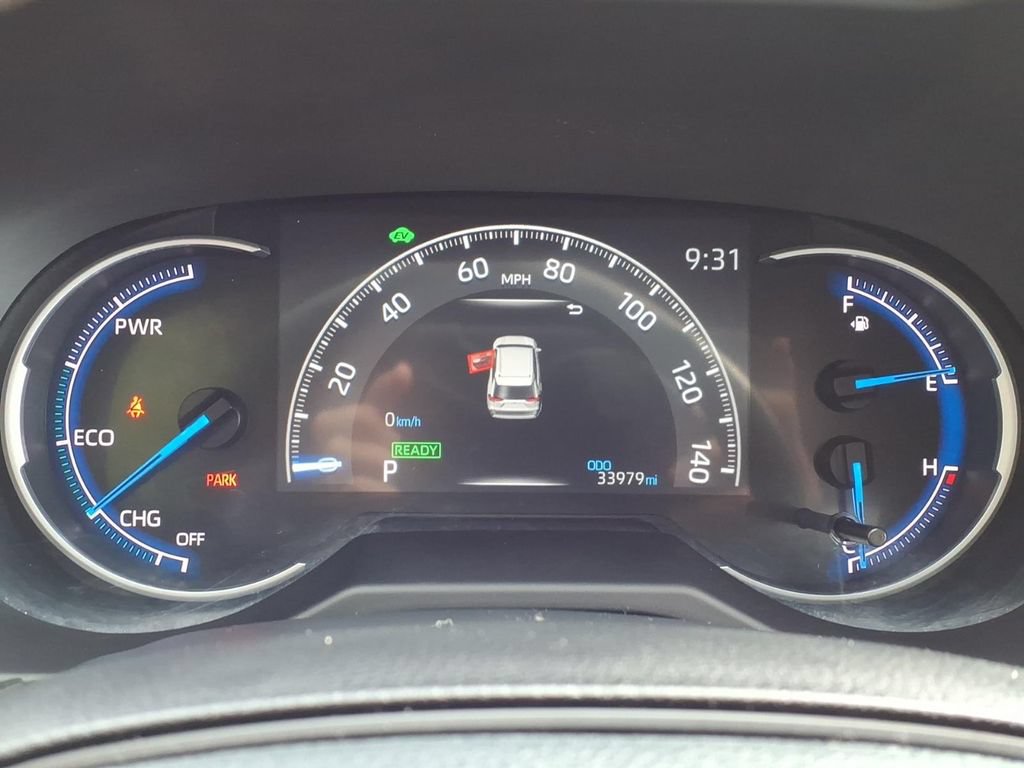 Used 2024 Toyota RAV4 LE AWD/4WD image 27
