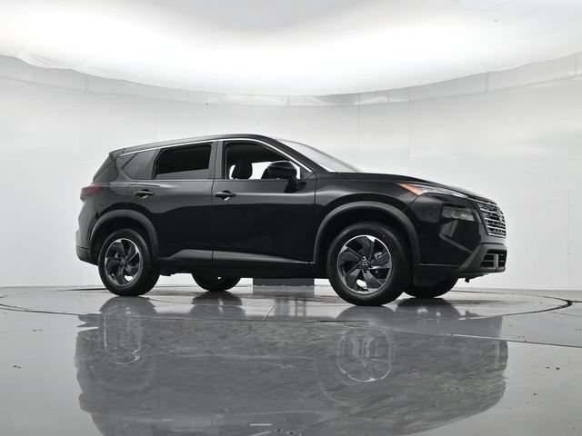 Used 2025 Nissan Rogue SV FWD image 34