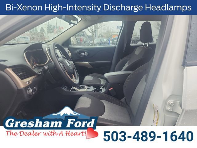 Used 2017 Jeep Cherokee Sport image 11