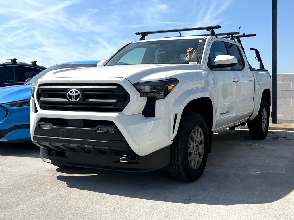 Used 2024 Toyota Tacoma SR5 image 3